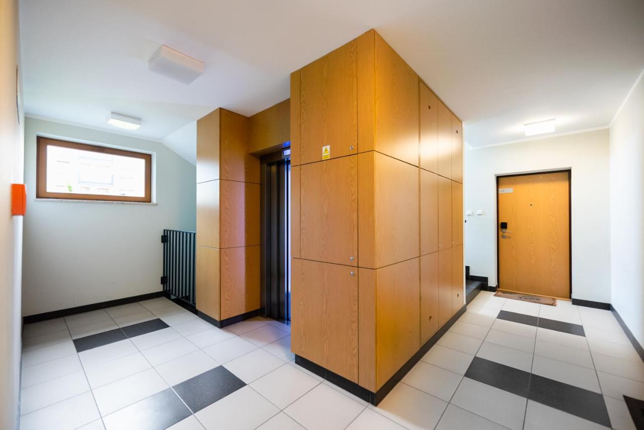 Bluszczanska Modern Urban Apartment Warsaw